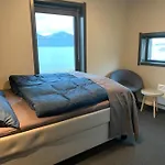 Bedehuset Basecamp Senja *