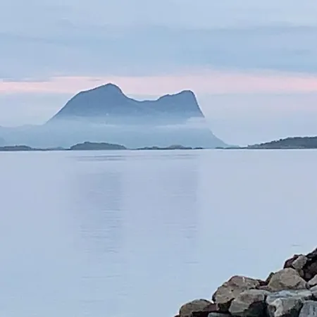 Кемпинг Bedehuset Basecamp Senja