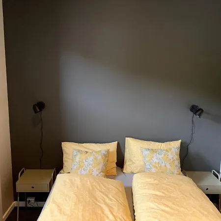 Bedehuset Basecamp Senja * Skaland