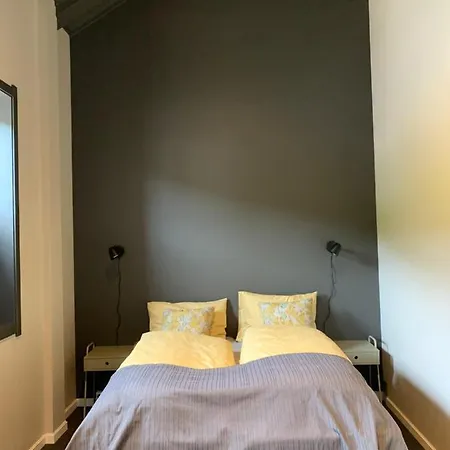 Bedehuset Basecamp Senja Кемпинг *