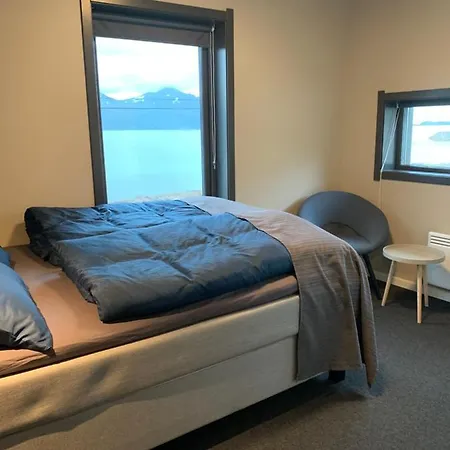 Bedehuset Basecamp Senja *