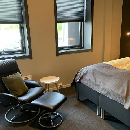 Bedehuset Basecamp Senja Campingplads Skaland